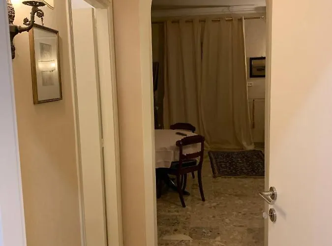 ゲストハウス Domus Diocleziano ナポリ